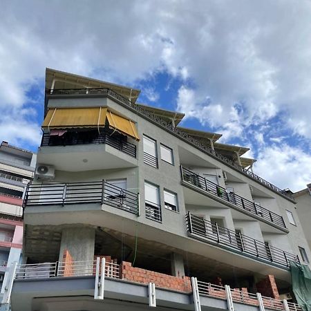 Stone City Apartament Apartment จีโรคาสเตอร์ ภายนอก รูปภาพ