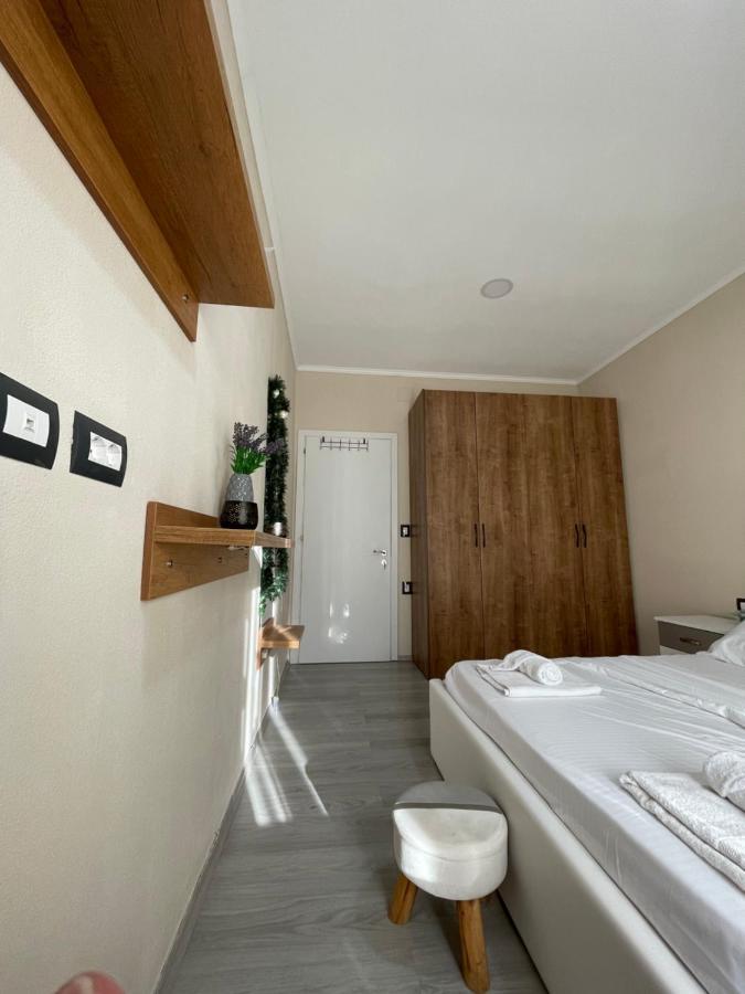 Stone City Apartament Apartment จีโรคาสเตอร์ ภายนอก รูปภาพ