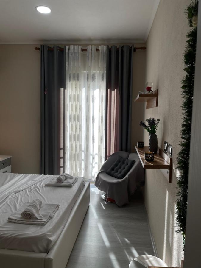 Stone City Apartament Apartment จีโรคาสเตอร์ ภายนอก รูปภาพ