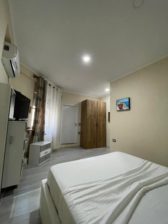 Stone City Apartament Apartment จีโรคาสเตอร์ ภายนอก รูปภาพ